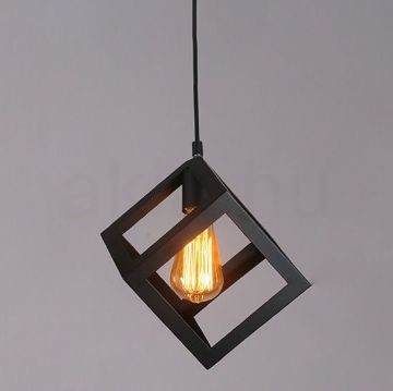 geometriai-fuggesztek-kocka-lampa