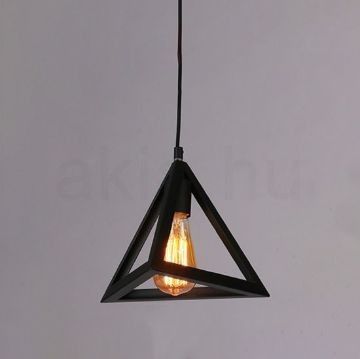 geometriai-fuggesztek-piramis-lampa