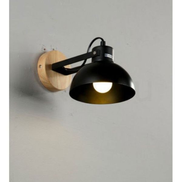 fekete-buras-fali-fem-lampa-fa-talppal