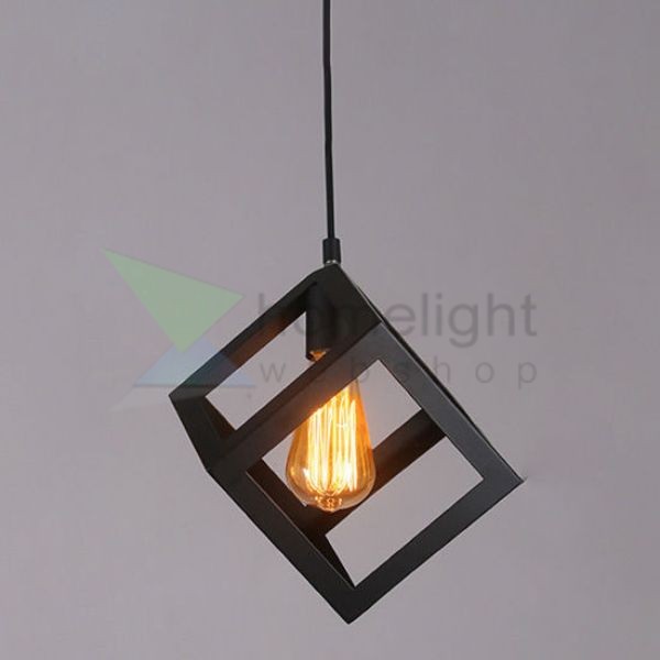 geometriai-fuggesztek-kocka-lampa